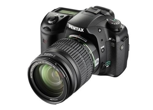 Pentax K-7 14.6M + 17-70mm SDM Lens