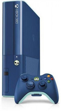 Xbox 360 E 500GB Blue, Unboxed